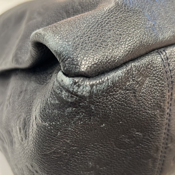 Louis Vuitton Empreinte Artsy navy leather bag - Picture 10 of 16